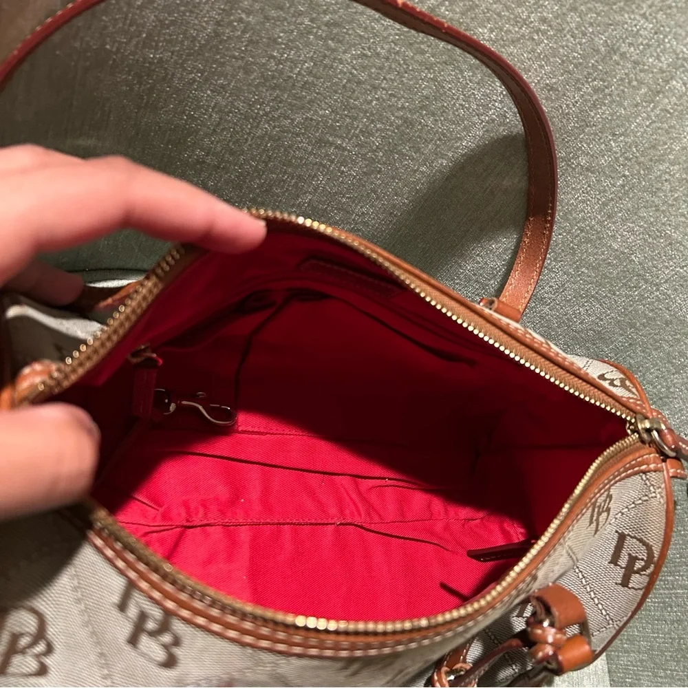 Dooney & Bourke Shoulder Bag Dooney & Bourke Barrel Bag Vintage D&B Bag Y2K - Picture 8 of 12